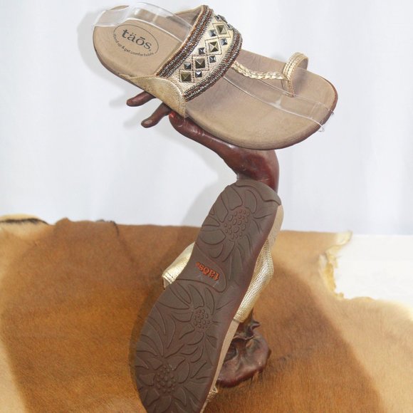 Taos Footwear Shoes - Excellent Taos Julie Gold Metallic Bead Studded Sandal, 9